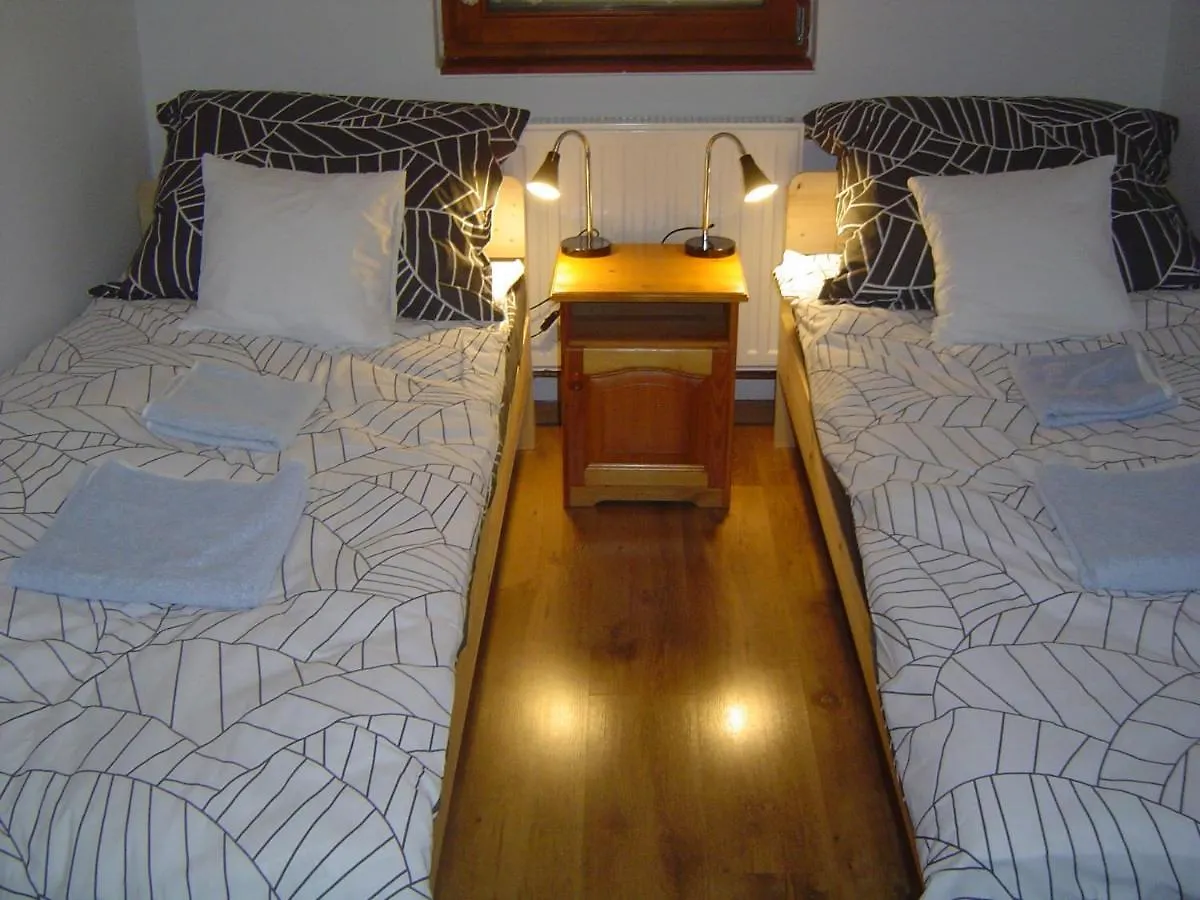 Apartman Tornácos Vendégház Eger
